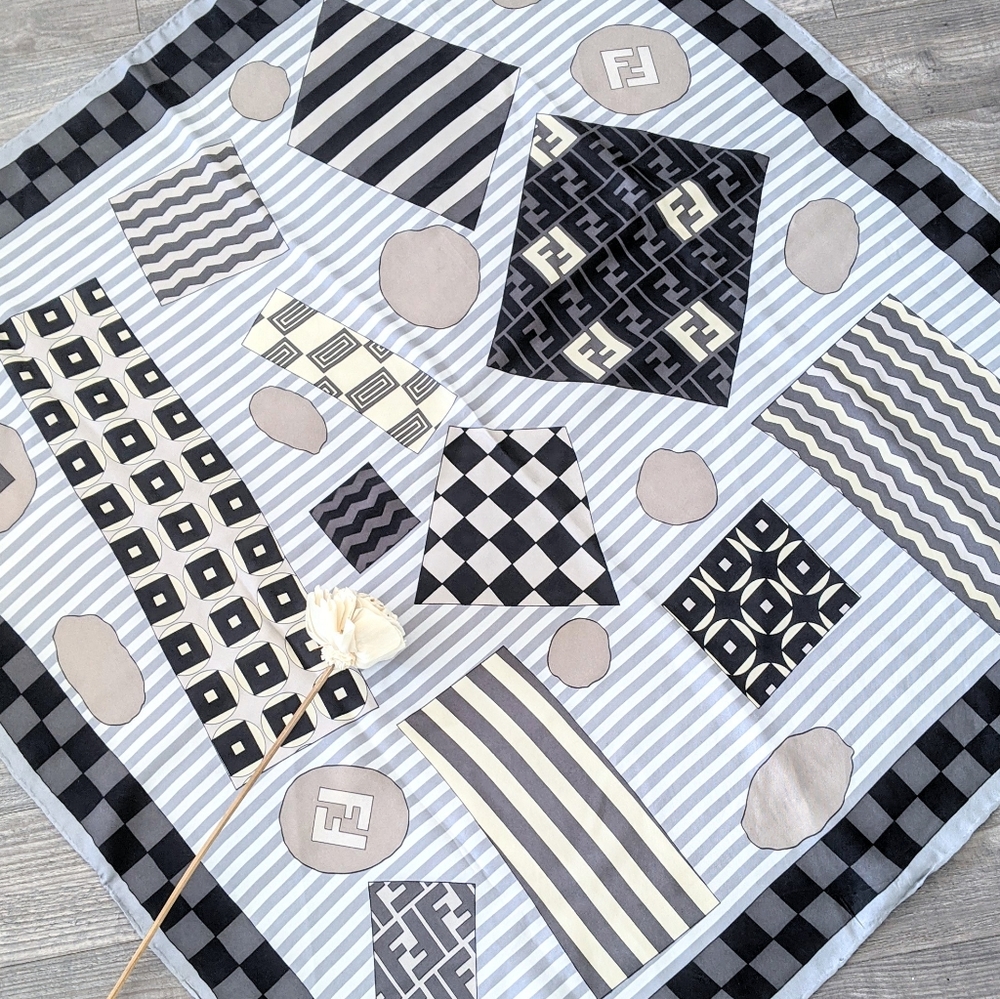 ✨ Authentic FENDI Large Monogram Silk Scarf✨